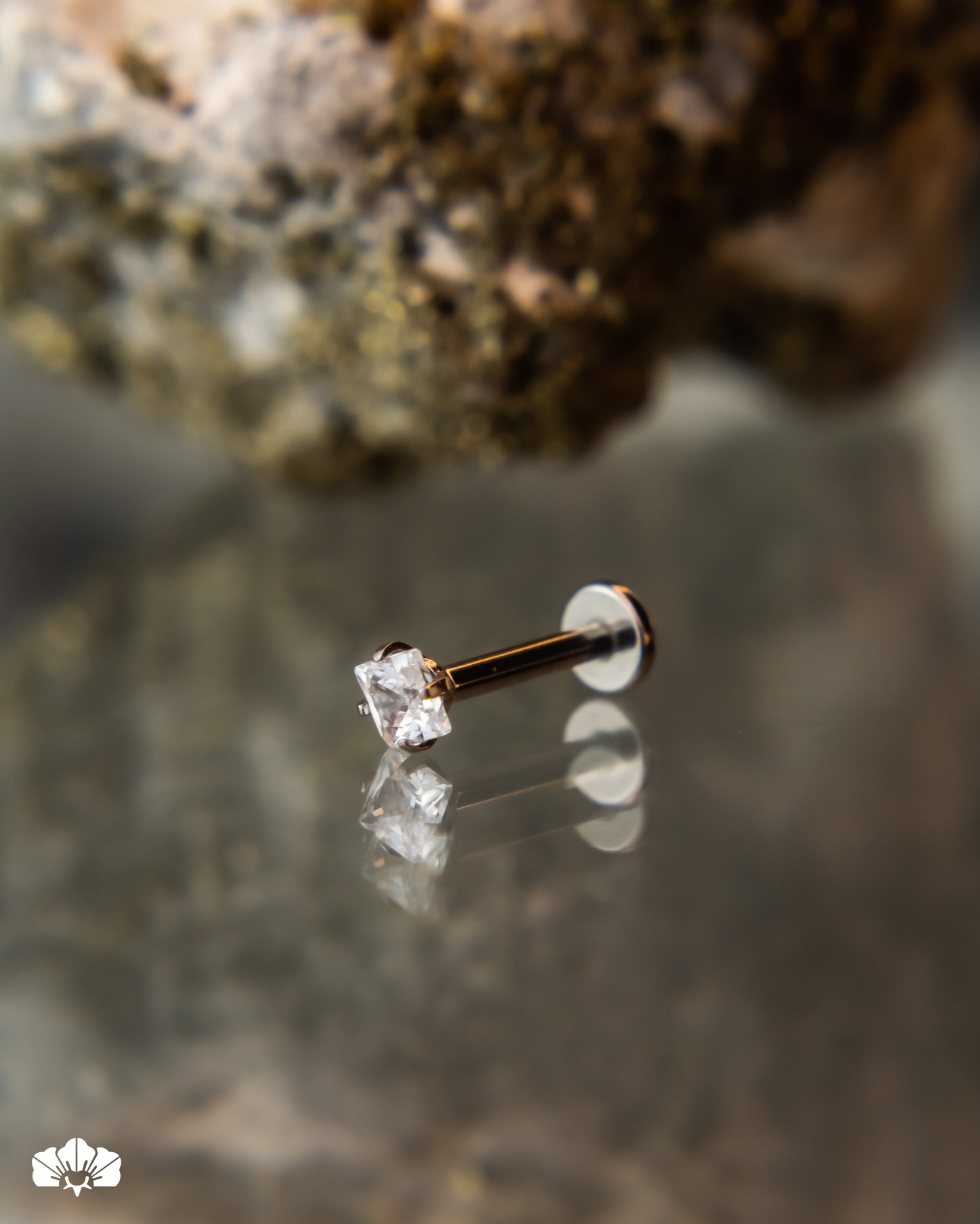 LABRET TITANIO SWAROVSKI CUADRADO BLANCO