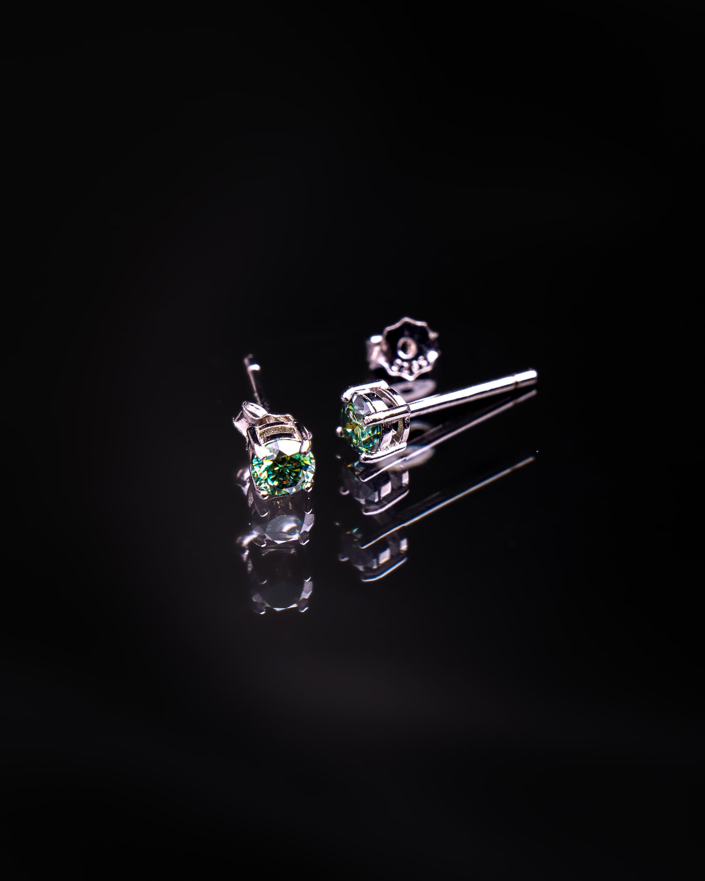PENDIENTES PLATA LEY 925 ORO BLANCO 18K MOISSANITA VERDE 4MM