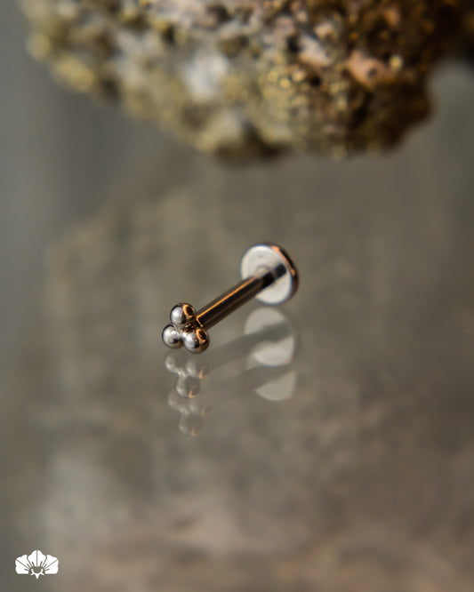 LABRET TITANIO MINI TRINITY LISO