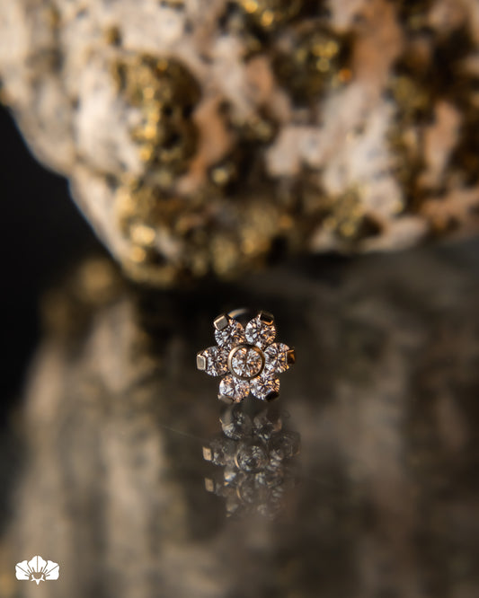 LABRET TITANIO MINI FLOR SWAROVSKI BLANCO