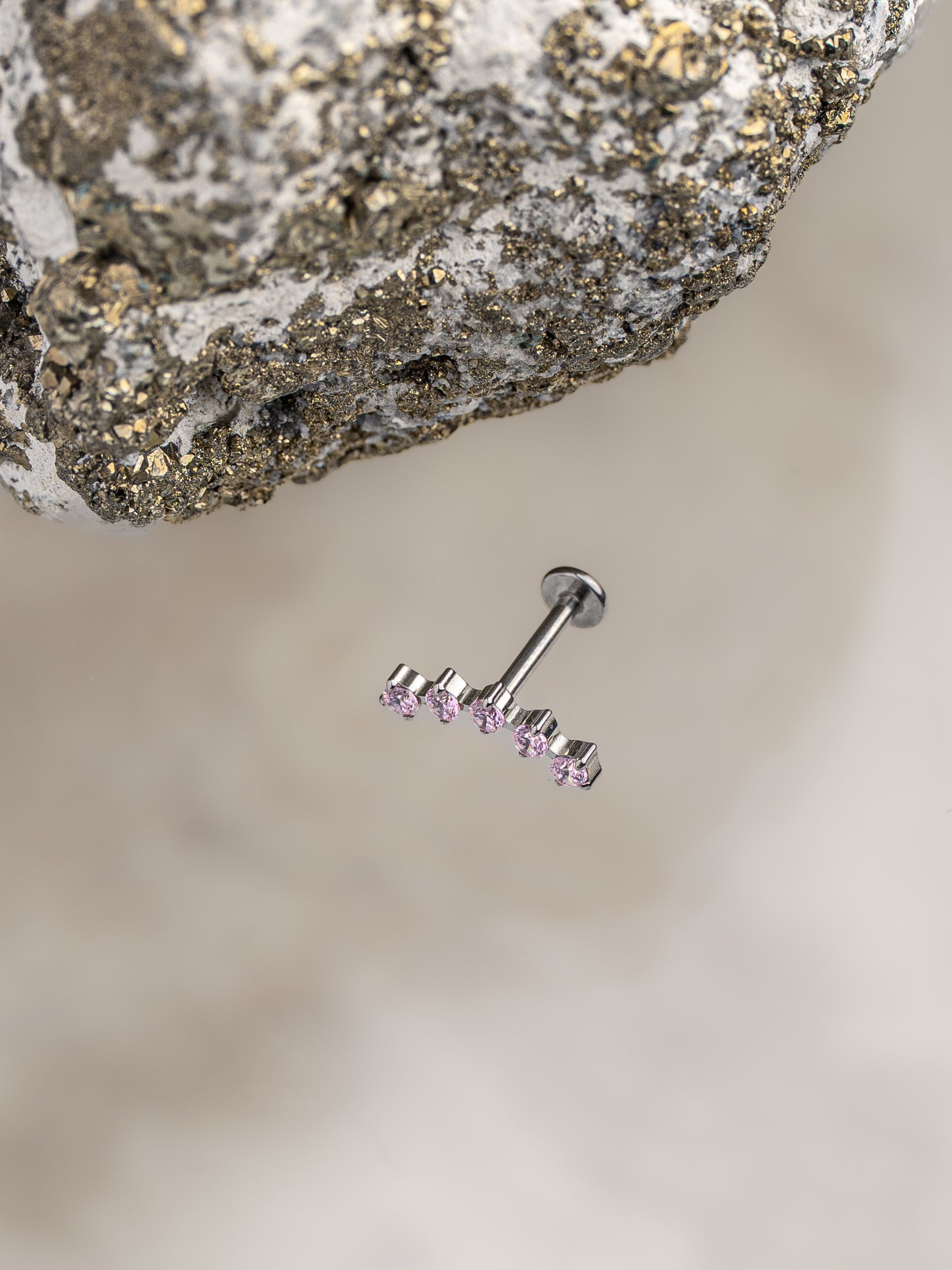 CLUSTER 5 MINI SWAROVSKI ROSADO PRONGSET TITANIO