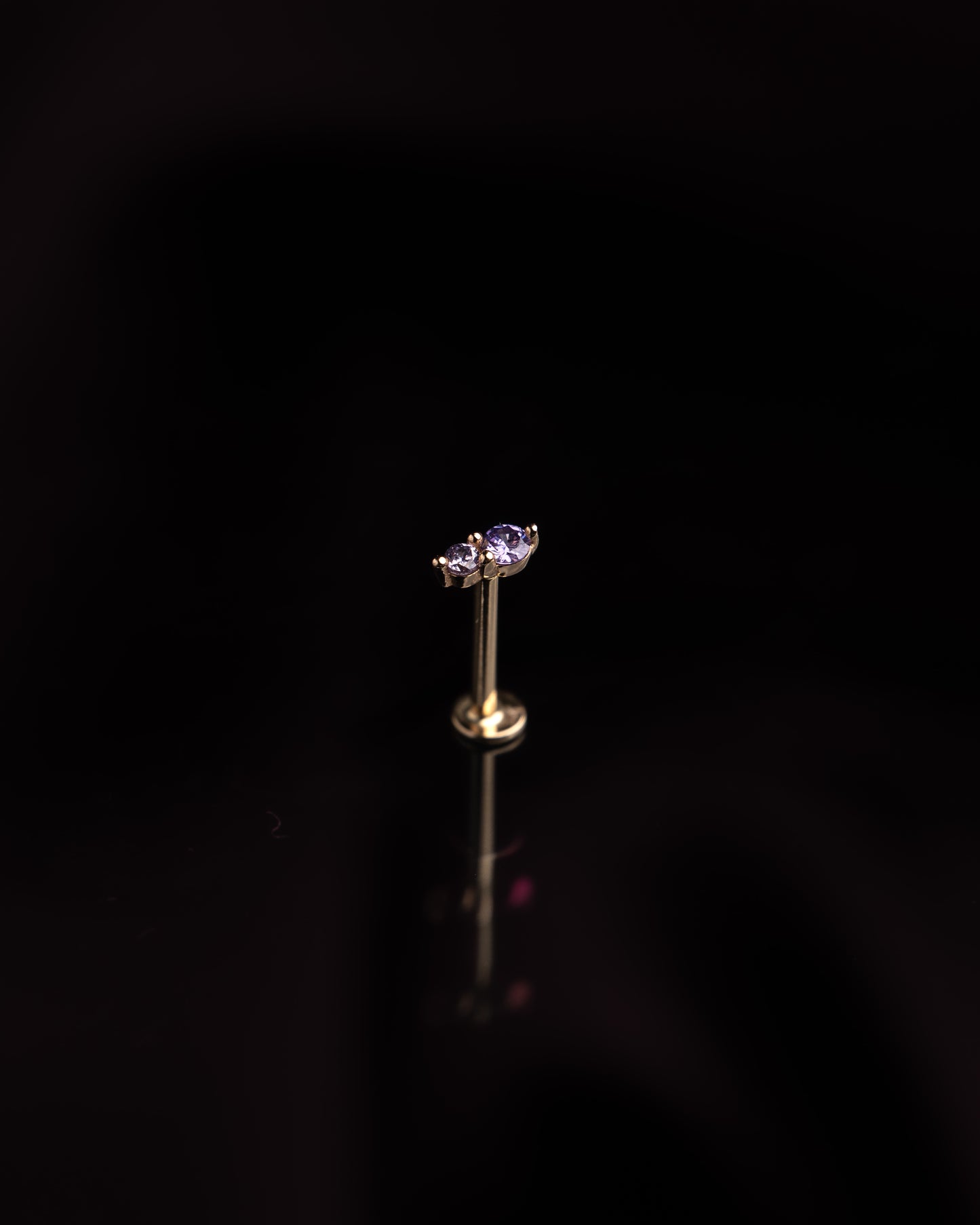 -LABRET ORO SOLIDO ENGASTE DOBLE SWA VIOLETA