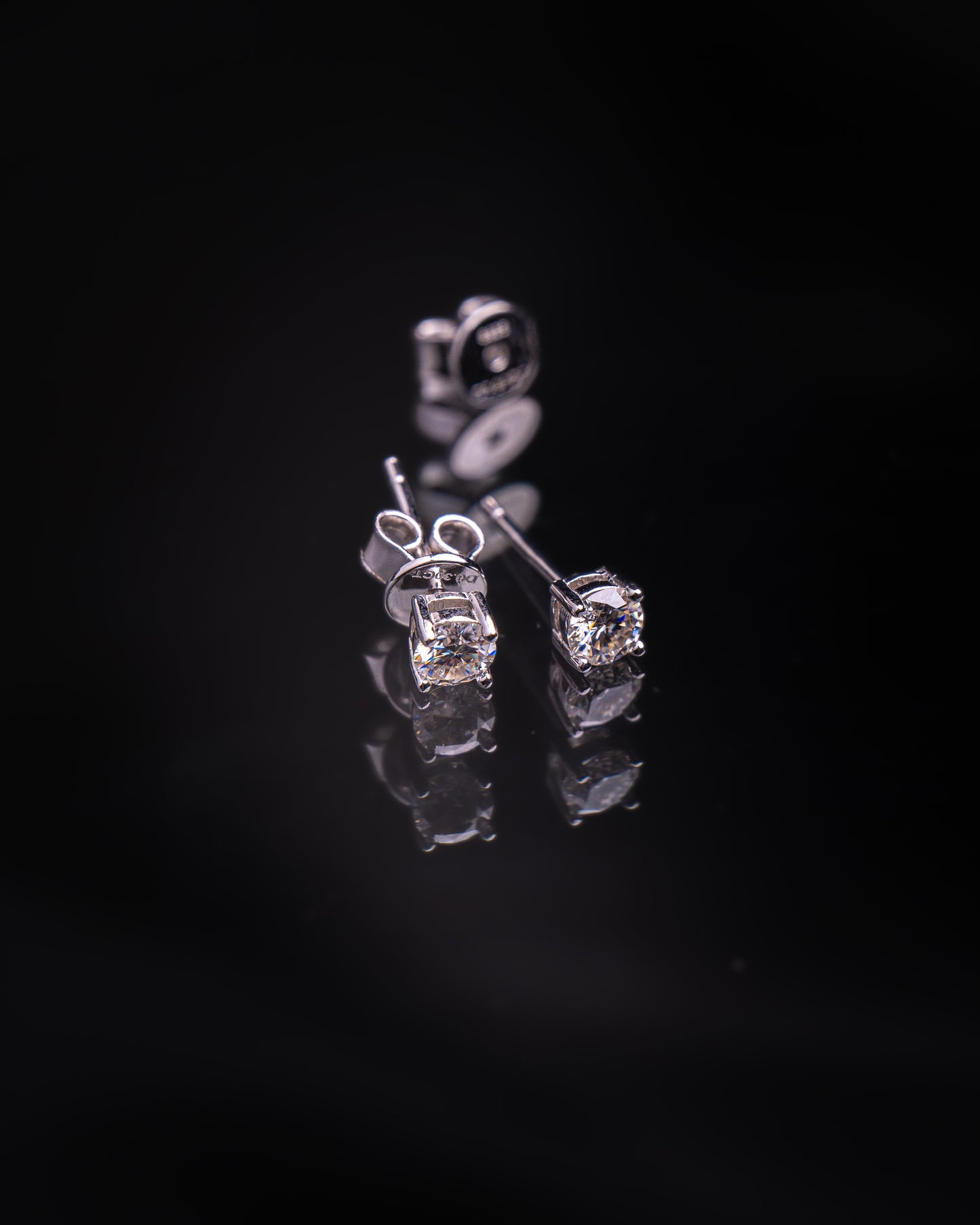 PENDIENTES PLATA LEY 925 ORO BLANCO 18K MOISSANITA 4MM
