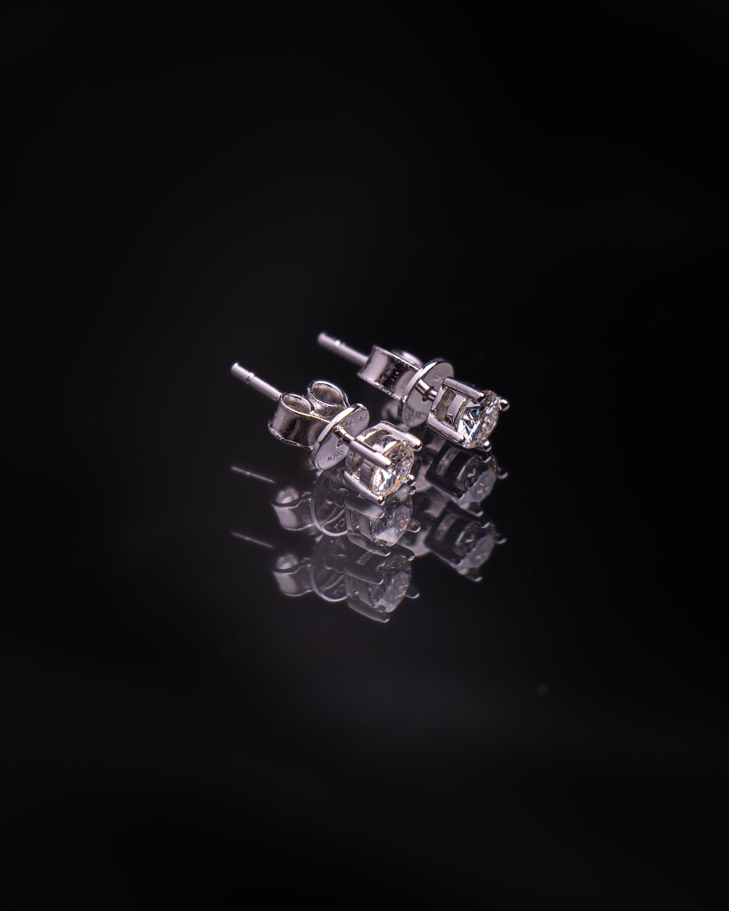 PENDIENTES PLATA LEY 925 ORO BLANCO 18K MOISSANITA 4MM