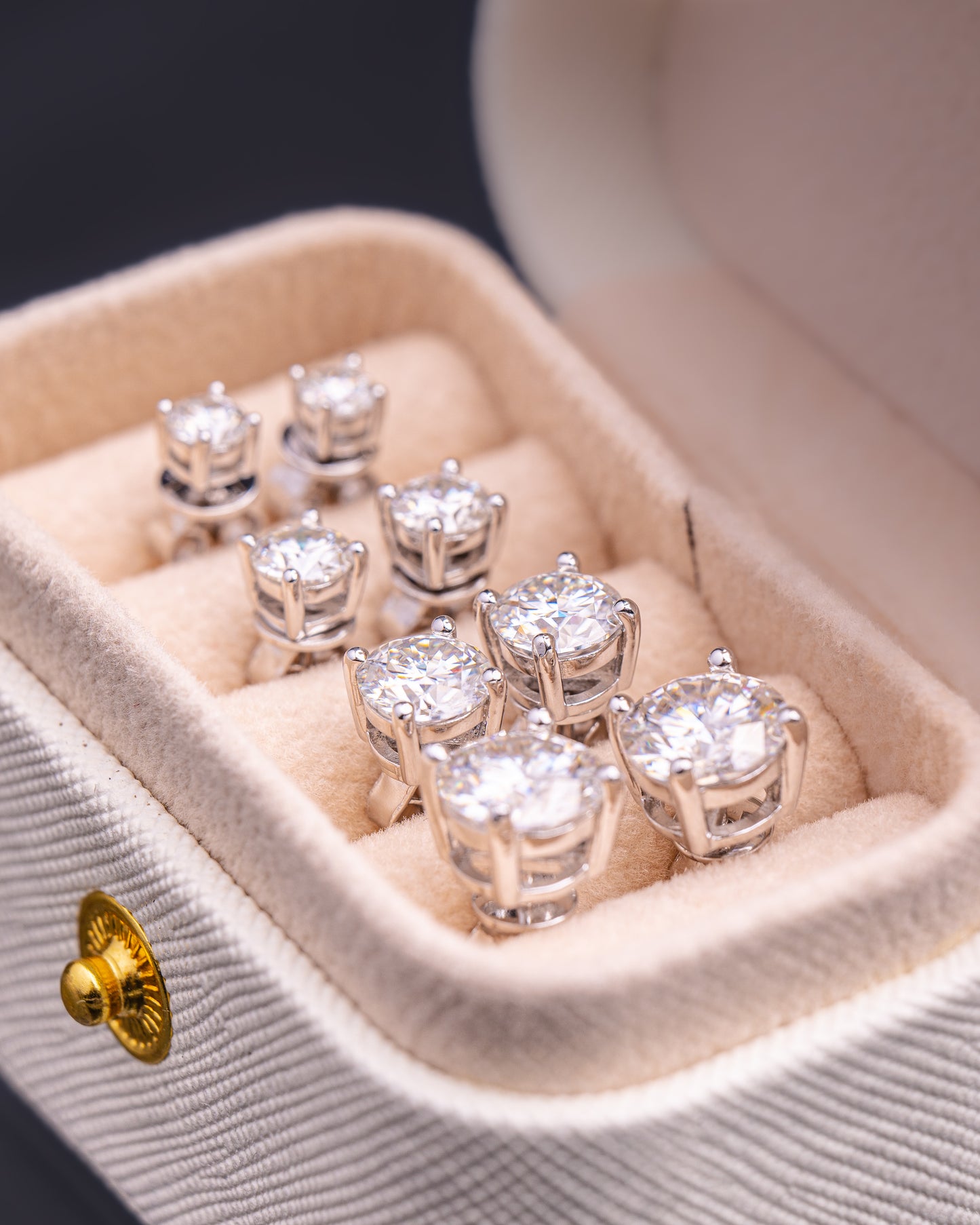 PENDIENTES PLATA LEY 925 ORO BLANCO 18K MOISSANITA 6.5MM